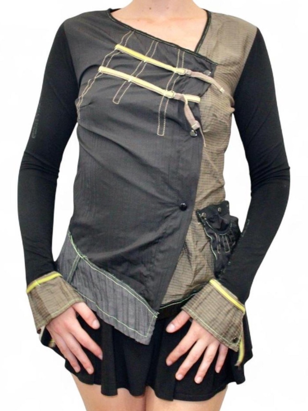 La Mode Est a Vous Vintage French Long Sleeve Asymmetrical Top